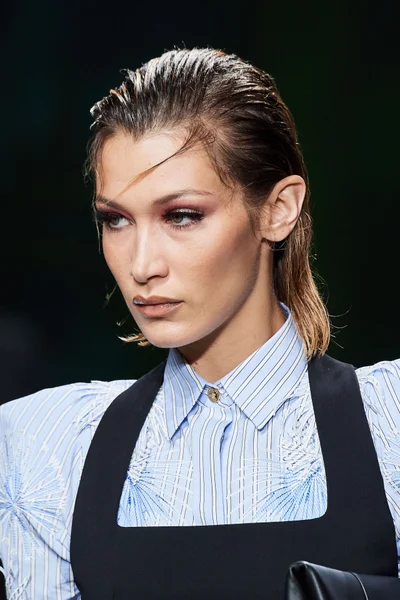 Look 12